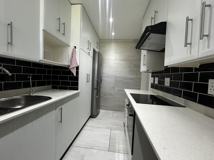 To Let 1 Bedroom Property for Rent in Mouille Point Western Cape